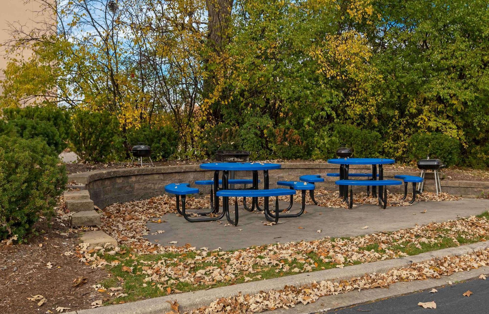 Extended Stay America Select Suites - Milwaukee - Waukesha Buitenkant foto