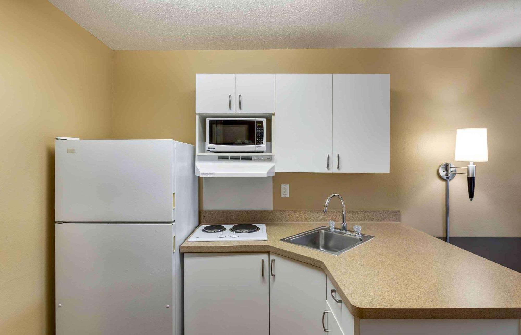 Extended Stay America Select Suites - Milwaukee - Waukesha Buitenkant foto