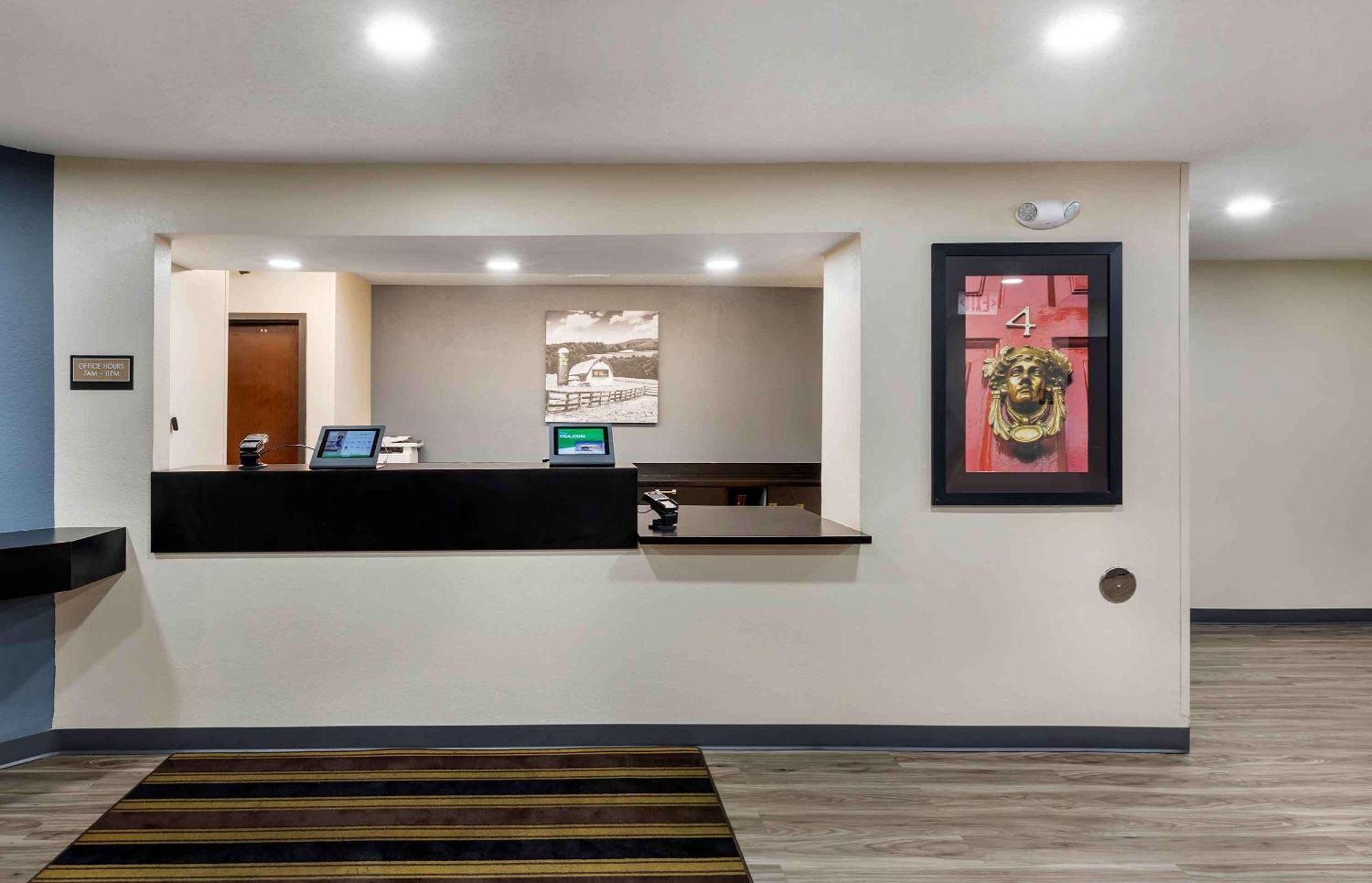 Extended Stay America Select Suites - Milwaukee - Waukesha Buitenkant foto
