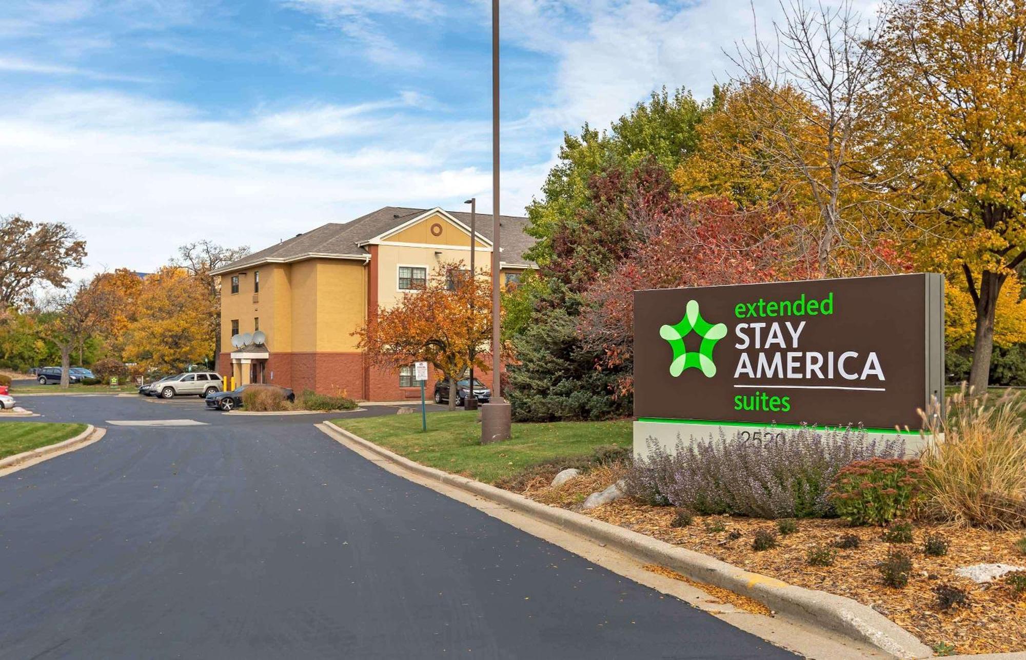 Extended Stay America Select Suites - Milwaukee - Waukesha Buitenkant foto