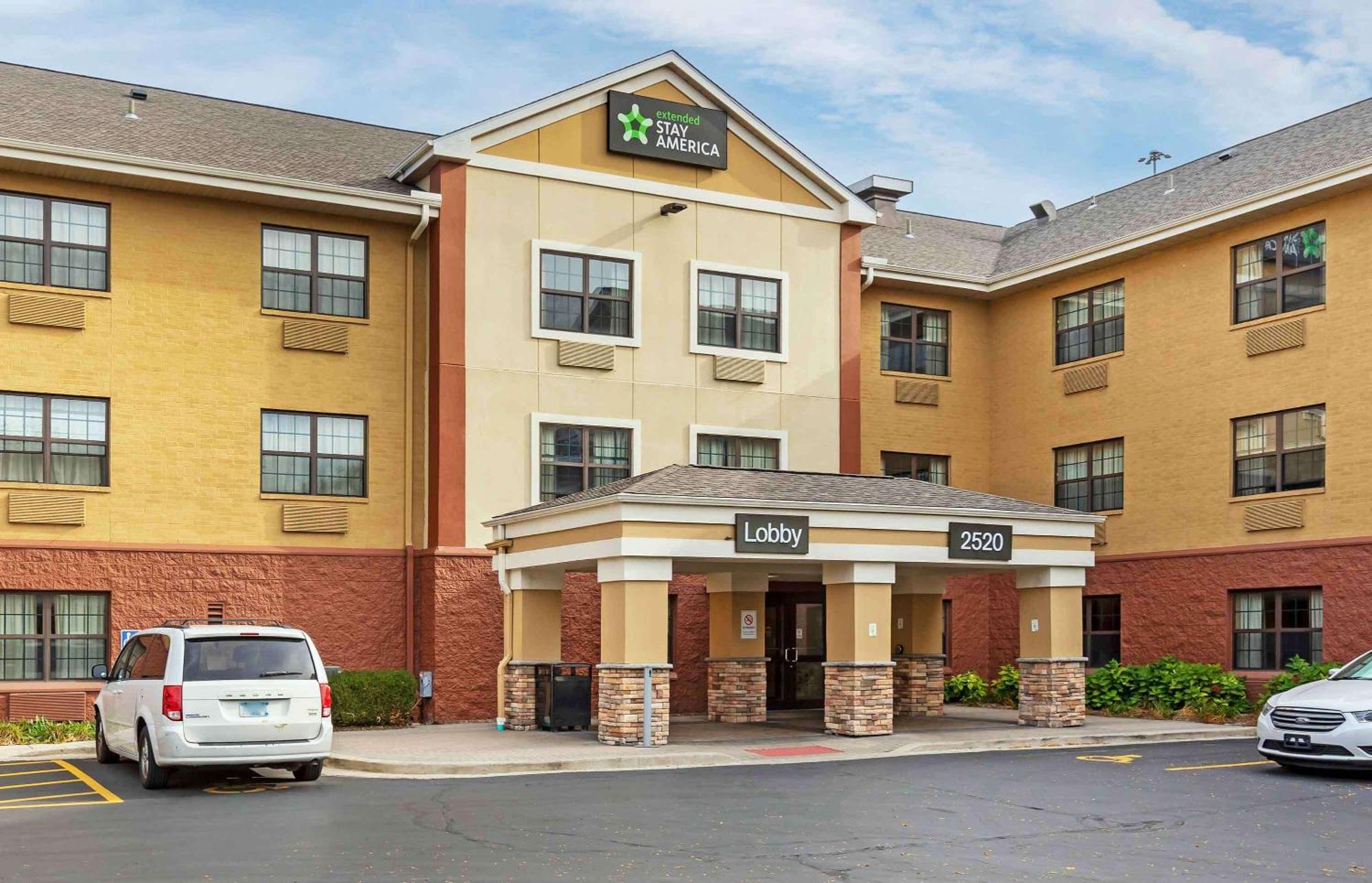 Extended Stay America Select Suites - Milwaukee - Waukesha Buitenkant foto