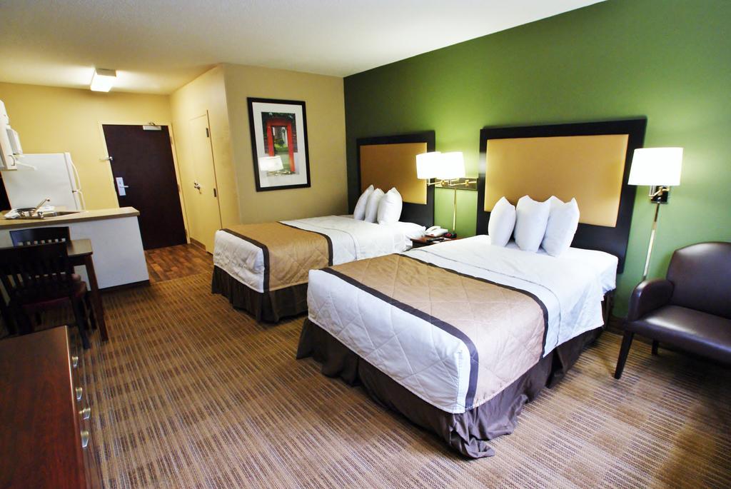 Extended Stay America Select Suites - Milwaukee - Waukesha Buitenkant foto
