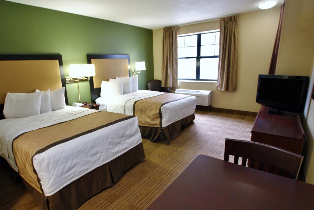 Extended Stay America Select Suites - Milwaukee - Waukesha Buitenkant foto