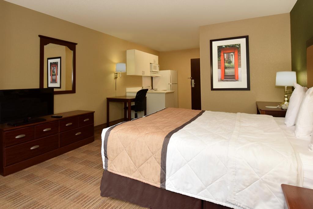 Extended Stay America Select Suites - Milwaukee - Waukesha Buitenkant foto