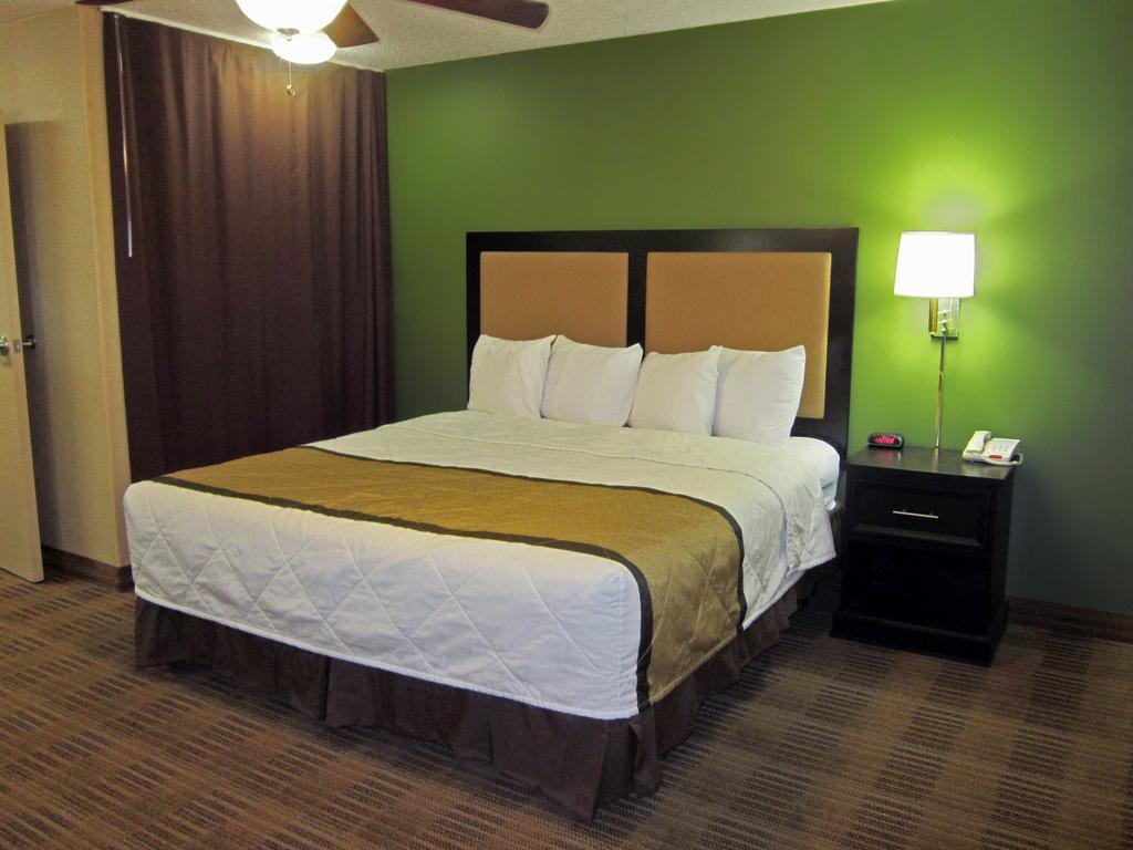 Extended Stay America Select Suites - Milwaukee - Waukesha Buitenkant foto