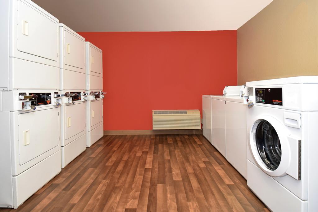 Extended Stay America Select Suites - Milwaukee - Waukesha Buitenkant foto
